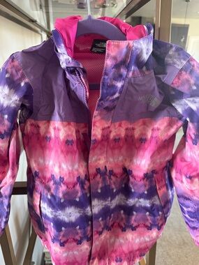The North Face Girls' Pink & Purple Patterned Ski / Light Hoodie Jacket